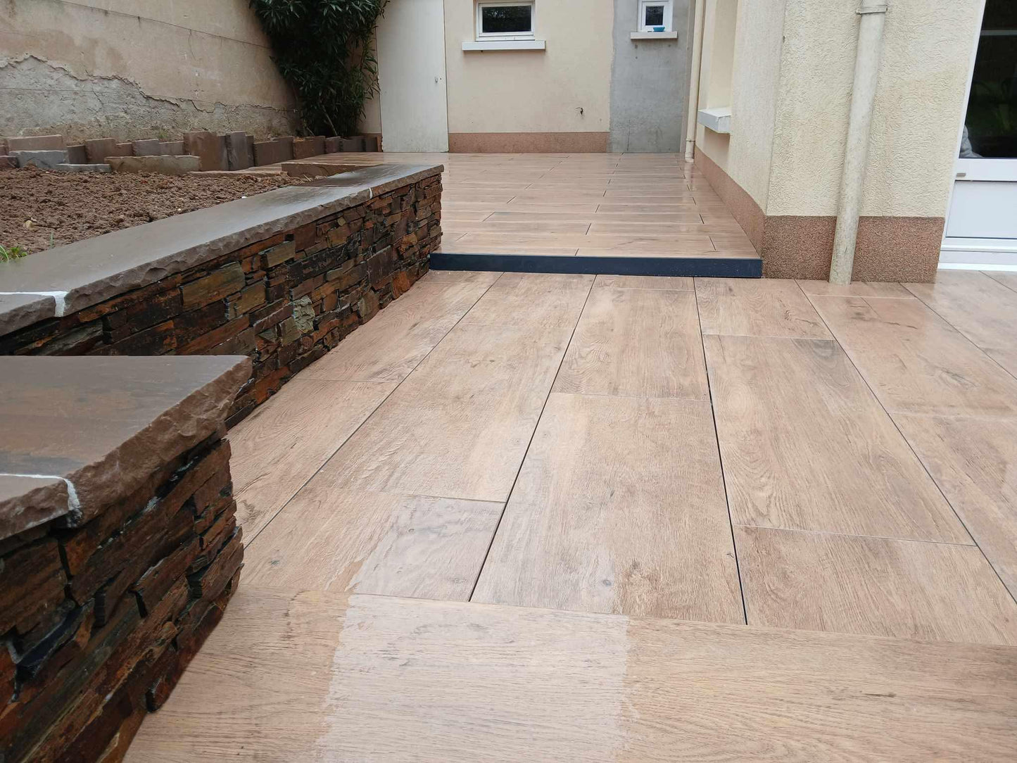 Terrasse en grès cérame 40x120x2cm