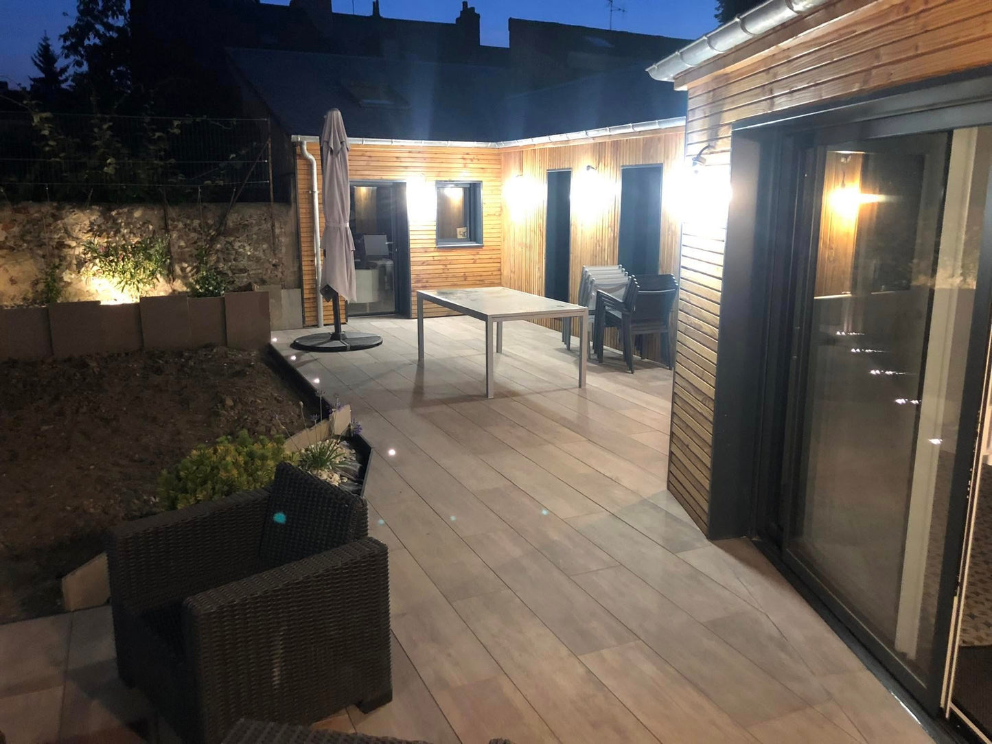 Terrasse en grès cérame 30x120x2cm