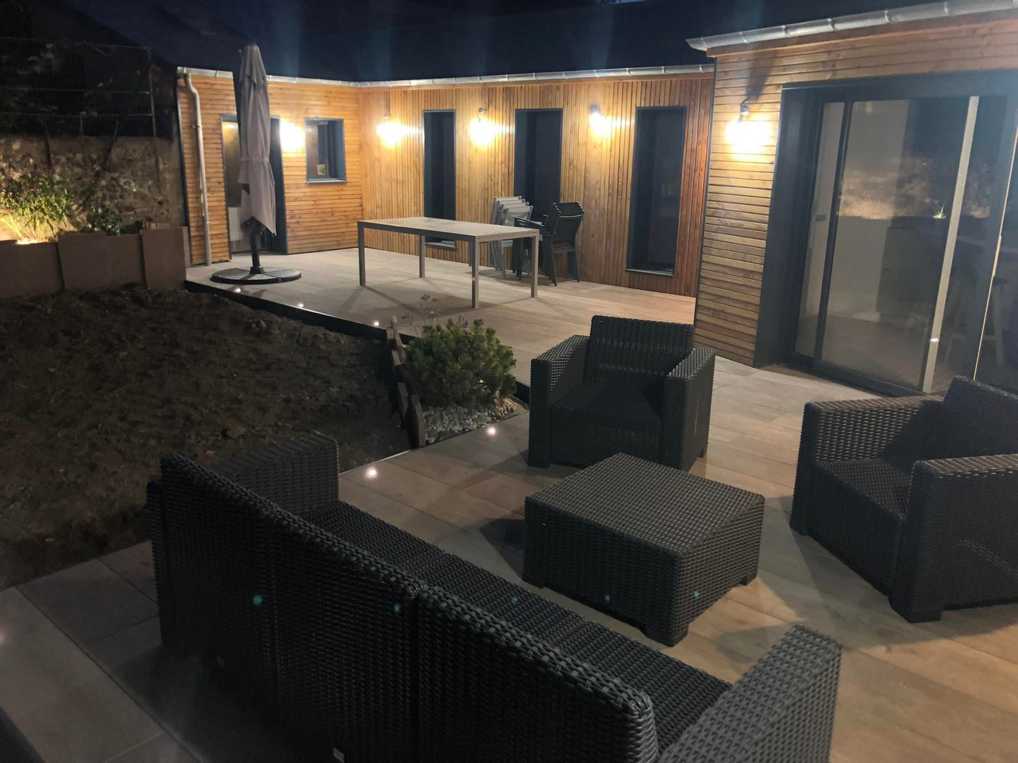Terrasse en grès cérame 30x120x2cm