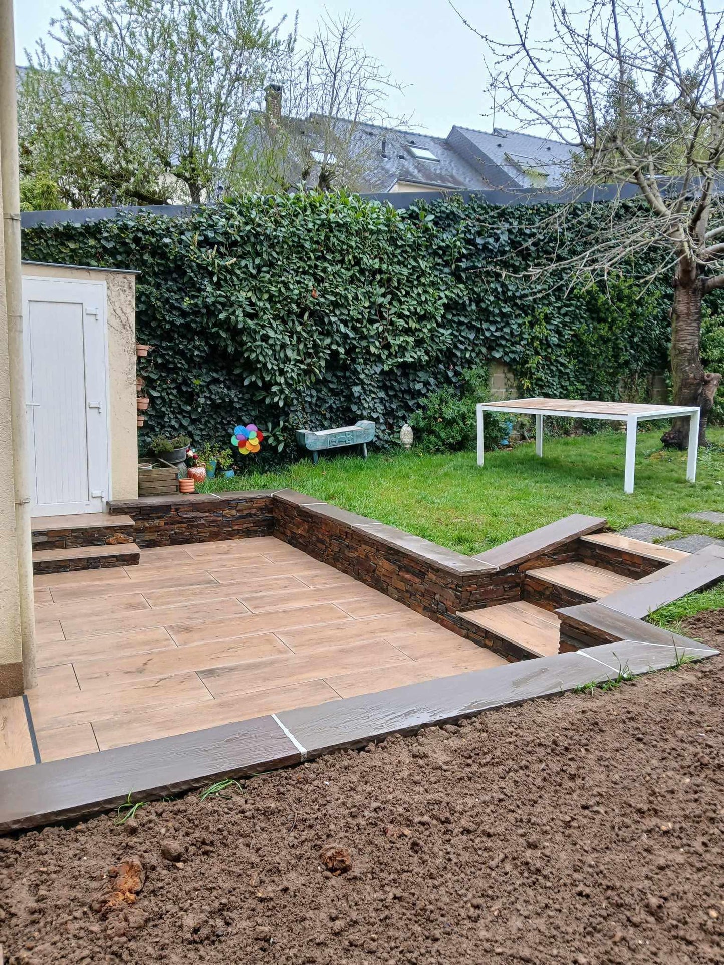 Terrasse en grès cérame 40x120x2cm