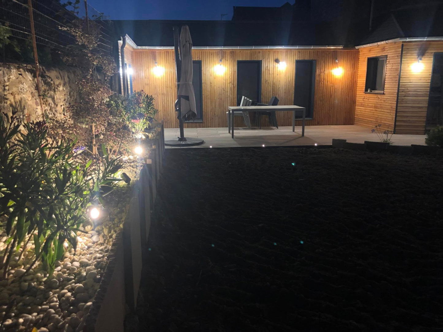 Terrasse en grès cérame 30x120x2cm