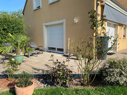 Terrasse en grès cérame | Allée enrobé noir