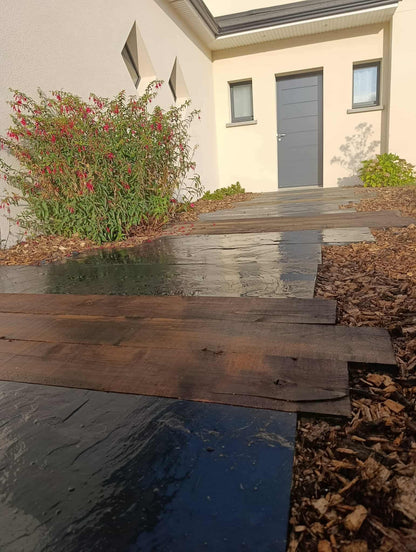 Terrasse en grès cérame | Clôture bois | Jardinière en ardoise