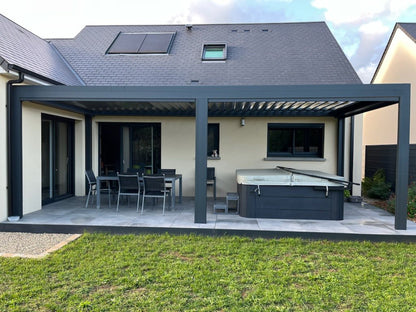 Pergola bioclimatique MARQUISES