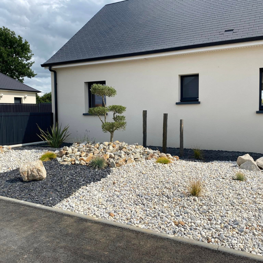 Cour en enrobé à chaud | Massif mixte minéral